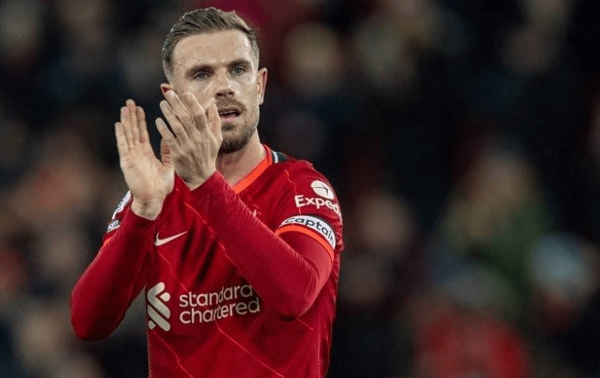 萨拉维亚：姆巴佩会成为历史最佳之一；梅西是独一无二的存在