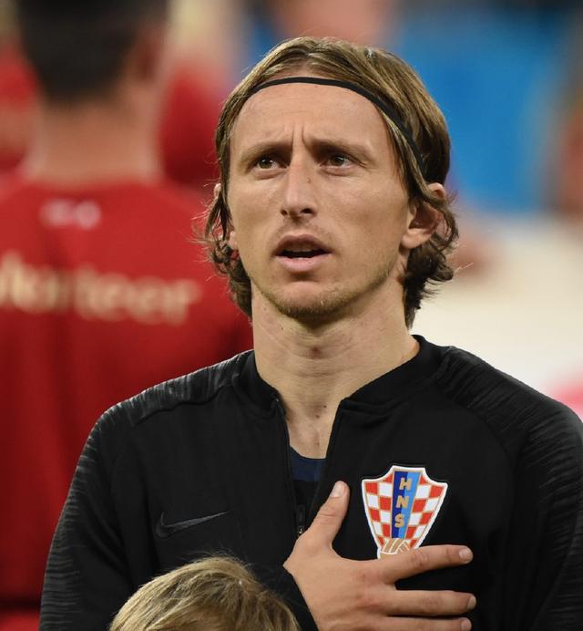 篮球勇士三分手感火热，全队命中18记三分