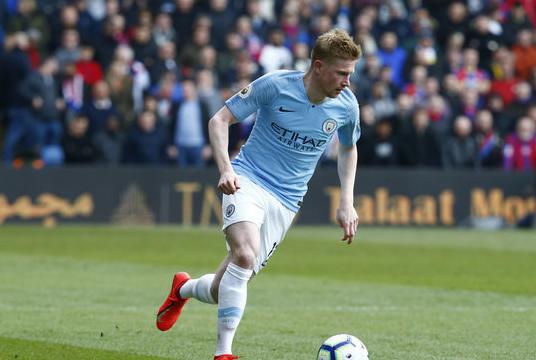 记者：哲凯赖什手指骨折，但他带伤坚持参加比赛和训练